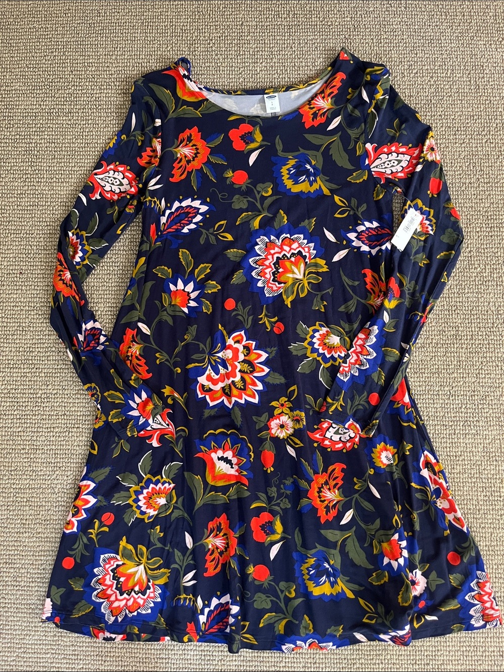 🆕 Old Navy Long-Sleeve Swing Dress